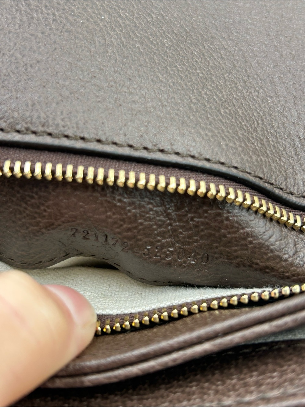 Women's Gucci Blondie iconic GG Supreme canvas shoulder Bag made in Italy - Picture 10 of 16